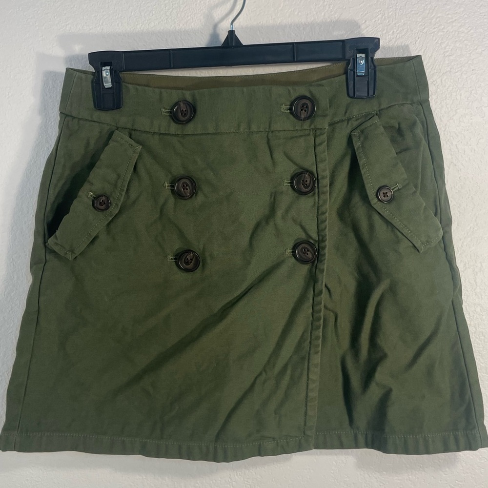 J. Crew Army green, button  100% cotton! mini skirt, size 6 EUC